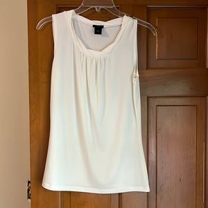 Ladies Ann Taylor sleeveless blouse